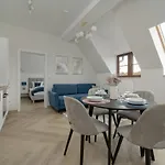 Sniadeckich 47 By Renters Wrocław