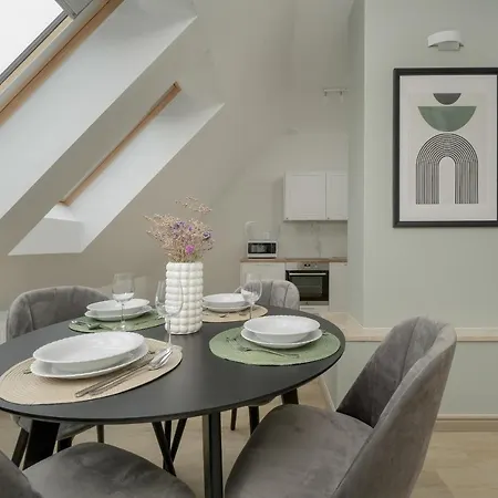 Sniadeckich 47 By Renters * Wroclaw