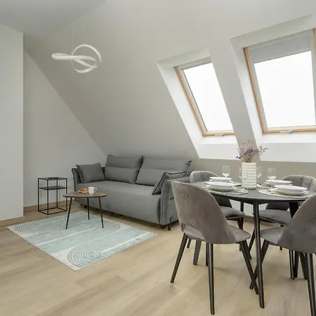 Aparthotel Sniadeckich 47 By Renters *