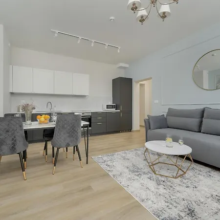 Aparthotel Sniadeckich 47 By Renters *