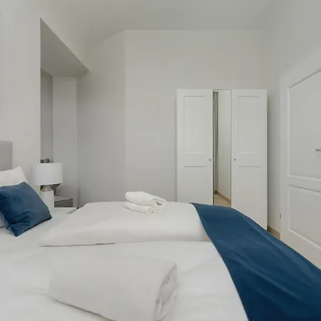 Sniadeckich 47 By Renters Aparthotel Breslavia