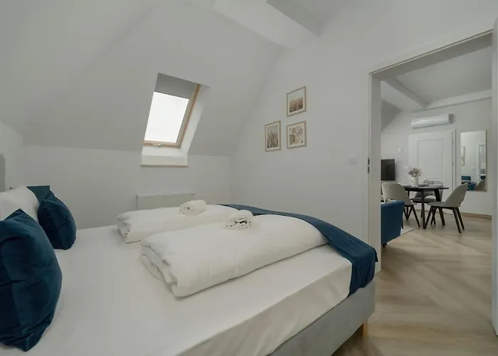 Апарт-отель Sniadeckich 47 By Renters 3*