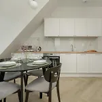 Sniadeckich 47 By Renters Wrocław