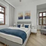 Sniadeckich 47 By Renters Apartmanhotel